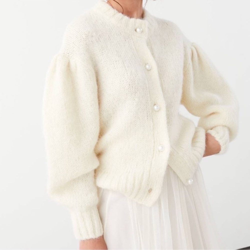 & Other Stories Cream Cardigan Extra Small with Pearl Buttons